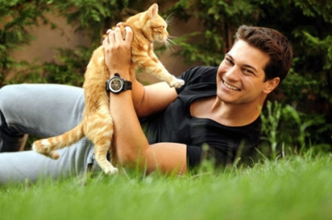 Çağatay Ulusoy Soluğu Hastanede Aldı