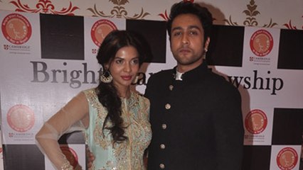 Adhyayan Suman & Sara Loren Playing Dandiya @ Bright Start Fellowship International School !