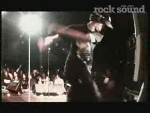 Guerilla poubelle-Demain il pleut