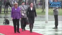 Angela Merkel & Ewa Kopacz - Kompromitacja na czerwonym dywanie (09.10.2014)