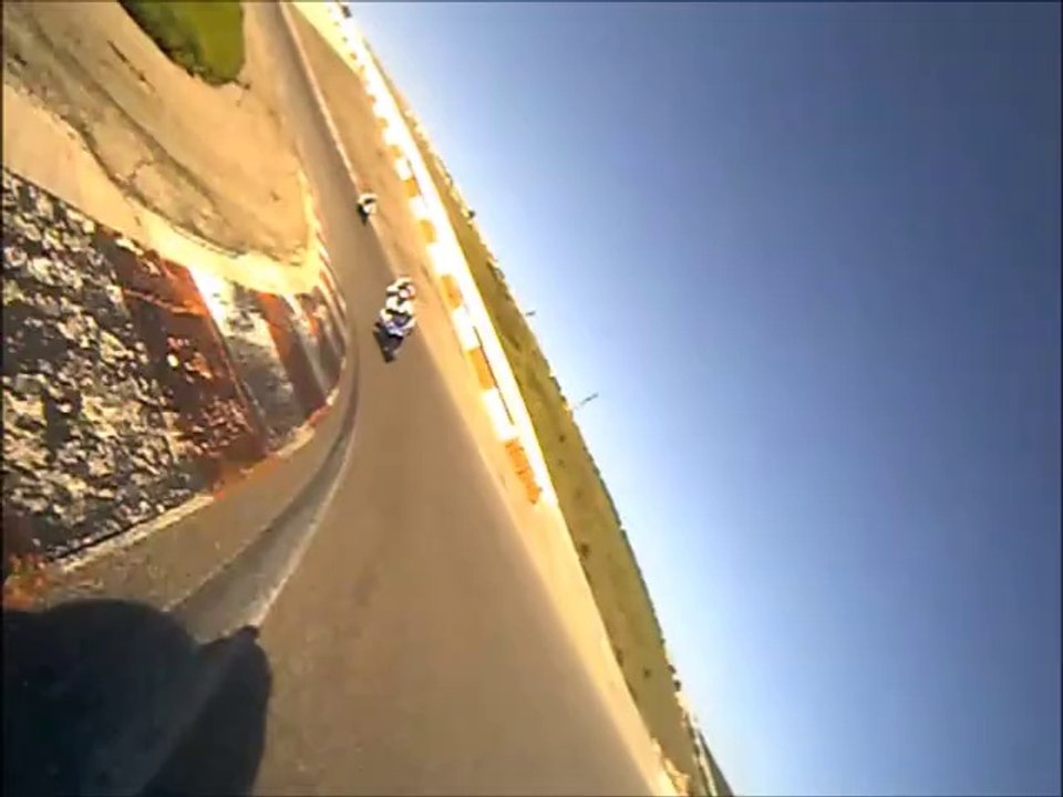 675r daytona ....ca accélère fort ....