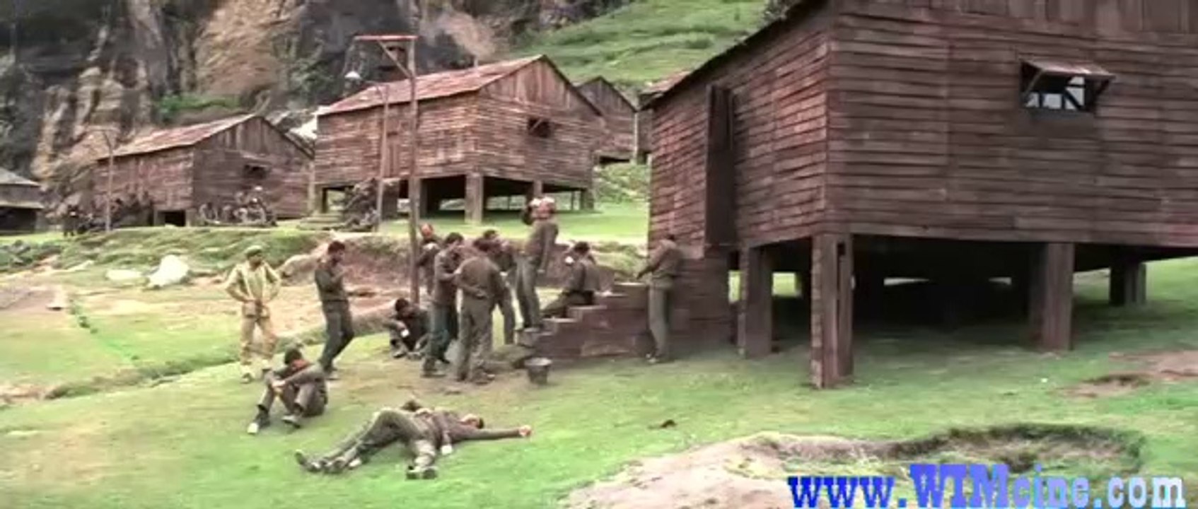 1971 (2007)_clip2