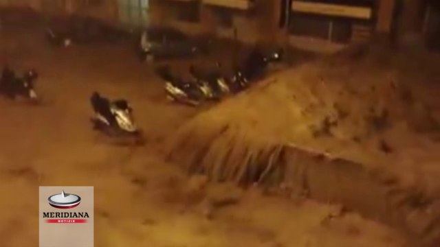 Nuova alluvione a Genova, il fiume esonda tra la disperazione dei residenti