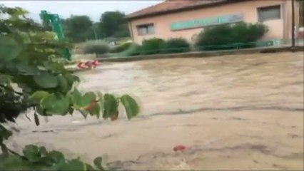 Des torrents d'eau dans les rues de Nîmes