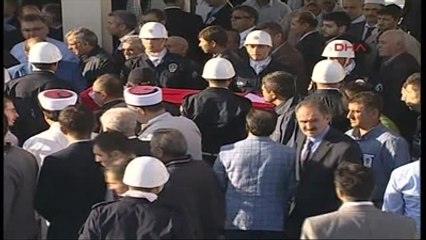 Şehit Olan Emniyet Müdür Yardımcısı Atıf Şahin, Son Yolculuğuna Uğurlandı 3