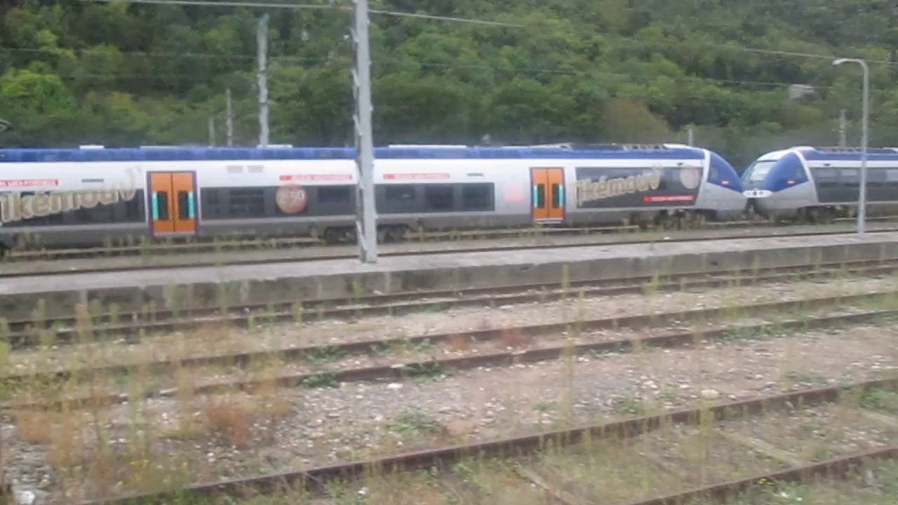 Départ du Train du 'Jaune' en gare de Foix