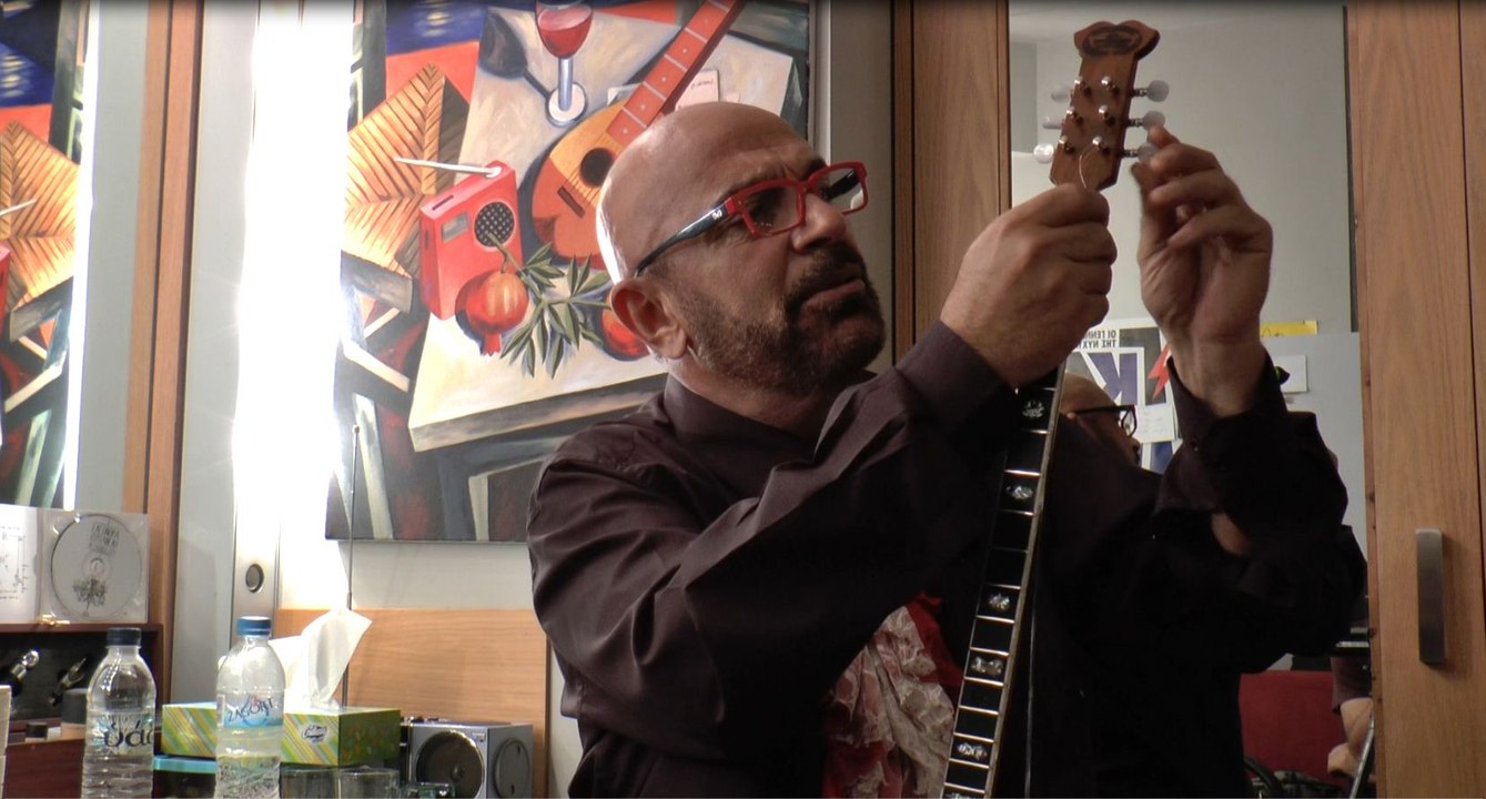 ΓΙΑΝΝΗΣ ΖΟΥΓΑΝΕΛΗΣ - ΣΥΝΕΝΤΕΥΞΗ ΓΙΑ ΤΟ ΘΕΑΤΡΙΚΟ "ΠΡΑΜΑΤΑ ΚΑΙ ΘΑΜΑΤΑ" - mymusicwall.com