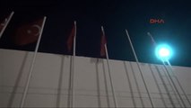 İzmir'de Türk Bayrağı'nı İndirme Girişimi