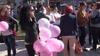 Zonguldak'ta Meme Kanserine Dikkat Çekmek İçin Yürüdüler