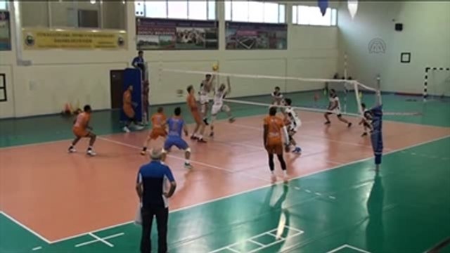 Voleybol: İnegöl Belediyespor- Matin Varamin Hazırlık Maçı