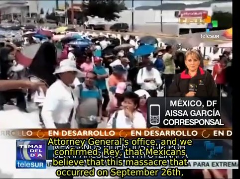 Mexicans demand justice for 43 missing students in Guerrero