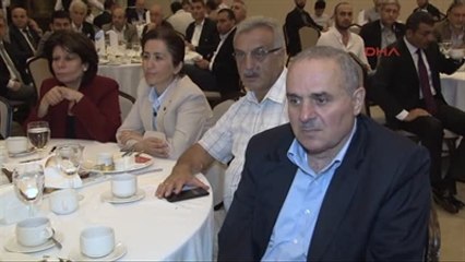 İzmir'de, 17 Stk'dan ?bayrağa Saygı, Birliğe Çağrı" Açıklaması