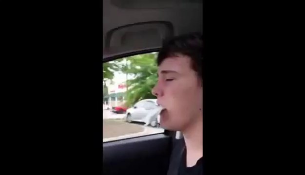 Un ado délire après s'être fait enlever les dents de sagesse et veut voir Beyoncé