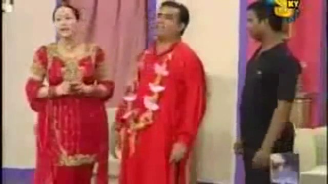 Nasir Chinyoti and Iftikhar Thakur with Nargis hot in Punjabi Stage Drama