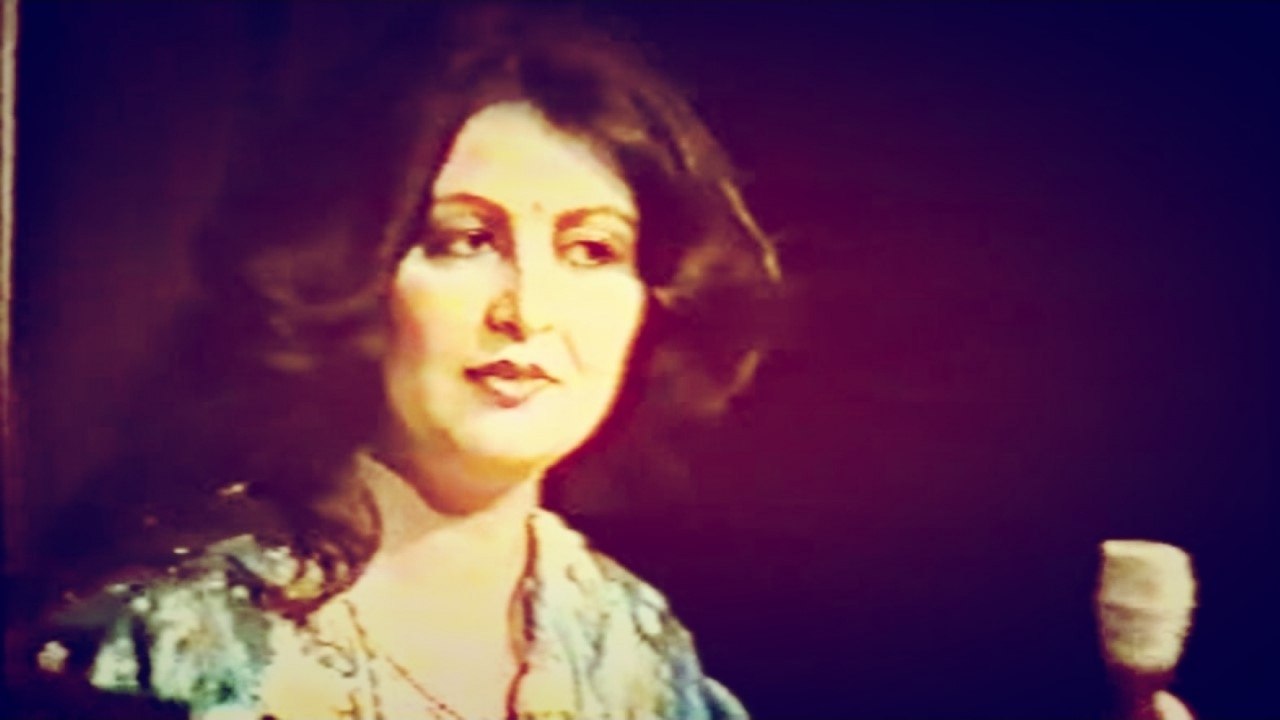 Naghma - Ashiqa Ashiqa