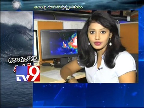 Hud Hud - Tirumala devotees unable to return home as trains cancelled