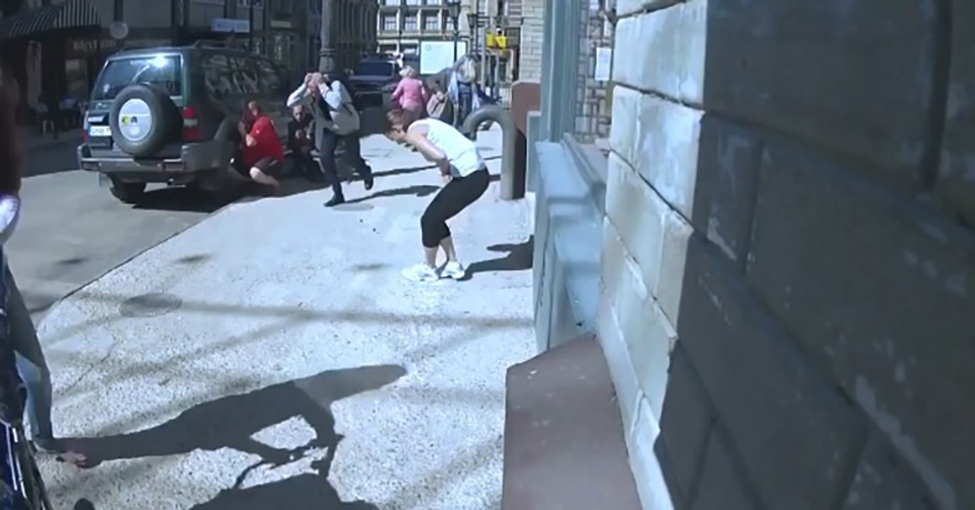 Bu Resmen Eşek Şakası!