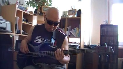 Down on the street Shakatak Bass cover Bob Roha
