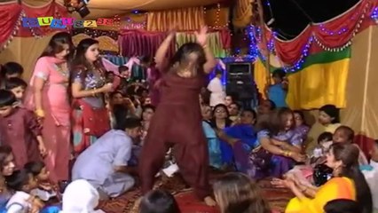 Paki Girls Hot Awesome Dance in Mahndi Party Ring Ring Ringa