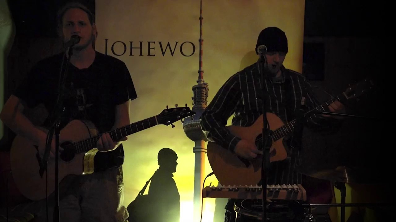 Johewo - Drei Worte in der Faust