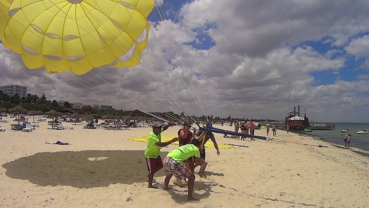 SAHARA BEACH Mai 2014 Décollage parachute ascensionnel
