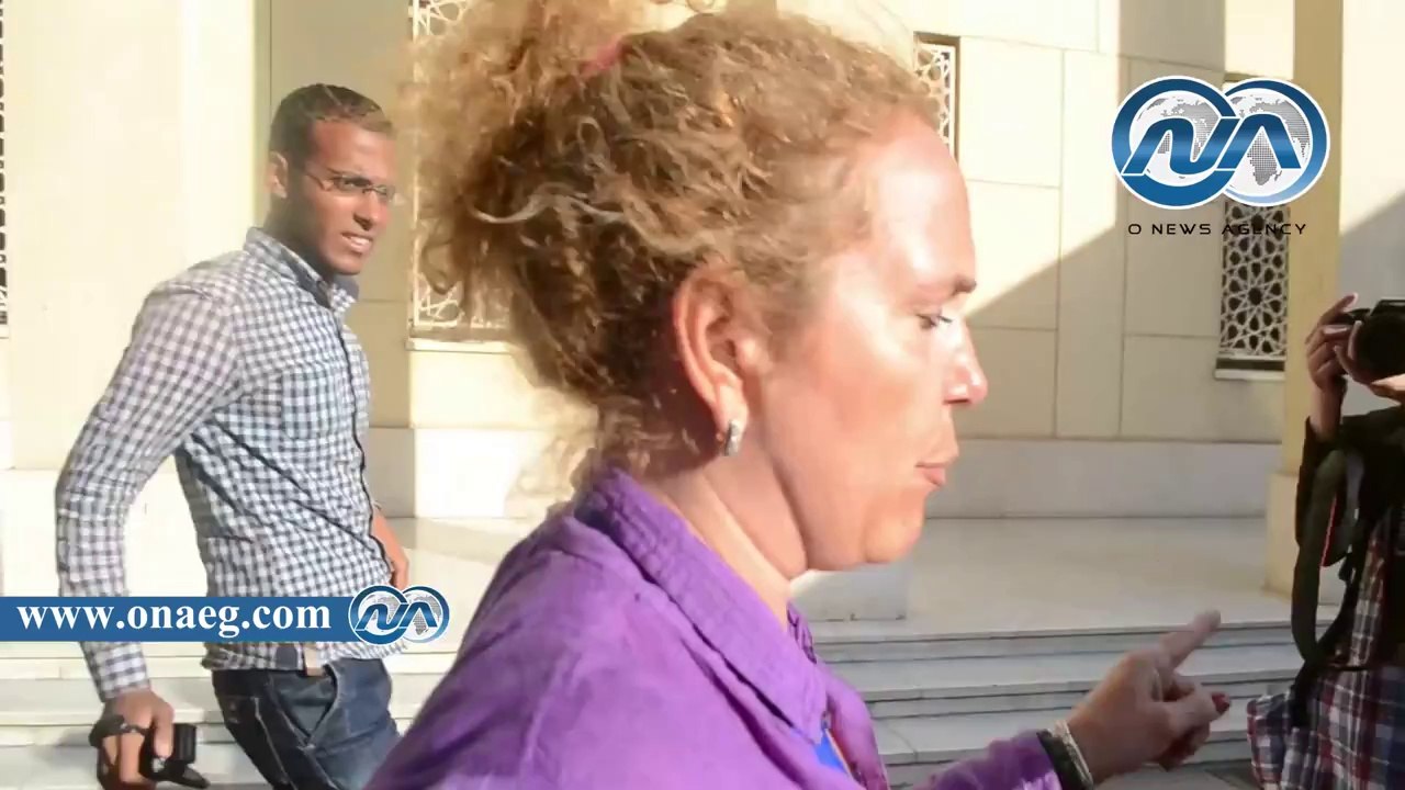 وفد الاتحاد الأوروبى يرفض الإدلاء بتصريحات عقب طرده من ندوة "القومي للمرأة"