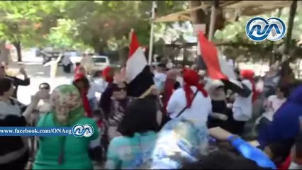 شاهد||سيدة ترقص الدبكة اللبنانية أمام إحدى لجان الزمالك عقب تصويتها