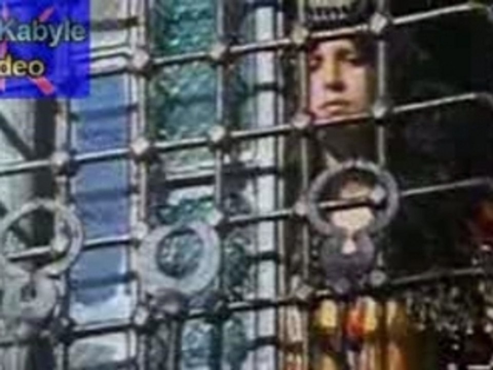 TAKFARINAS(Inid ih)Clip kabyle kabylie berbere