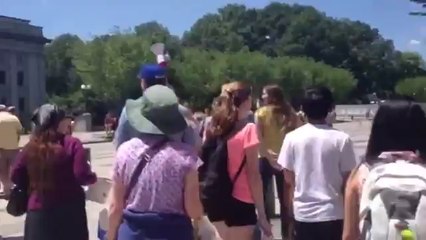 Post Hunt 2014: Follow me clue