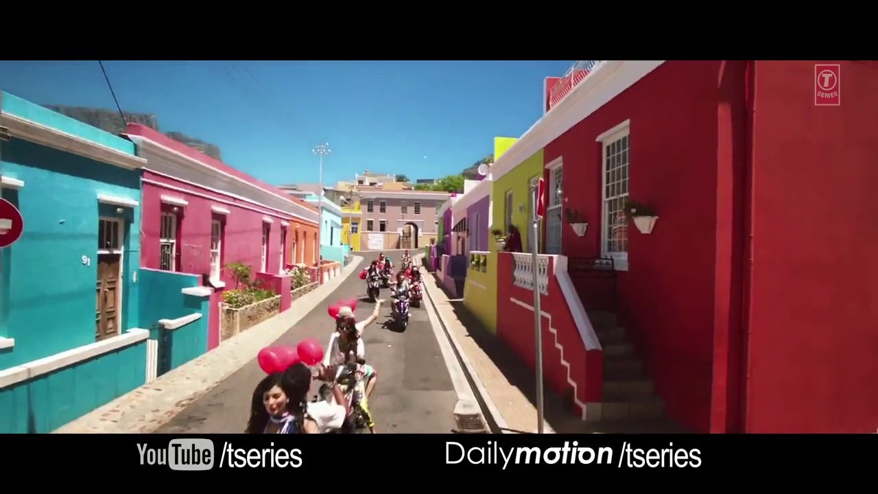 Aj Blue Hi Pani Pani Aur Din Be Sunny Sunny - Sunny Sunny HD Video Song-Yo Yo Honey Singh-Yaariyan-2014