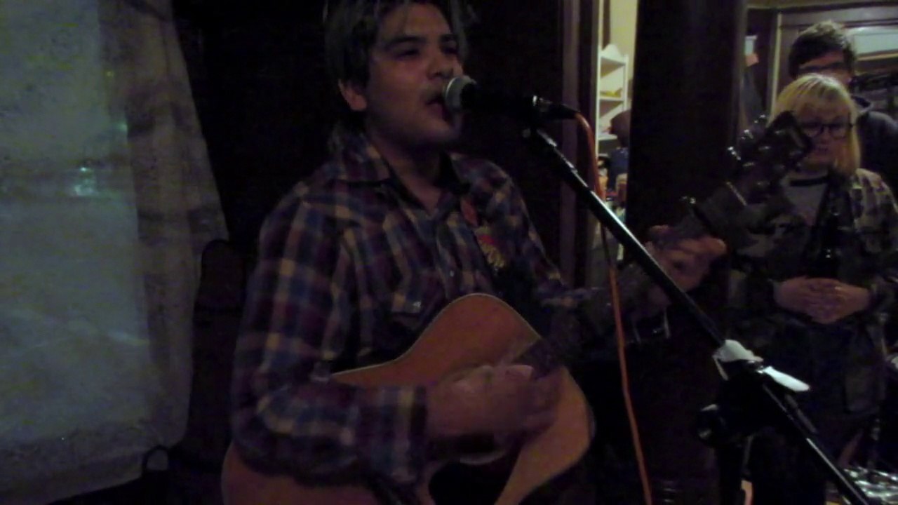 Tony Chunx (live) @ Muralizer 5.29.2014 solo acoustic guitar