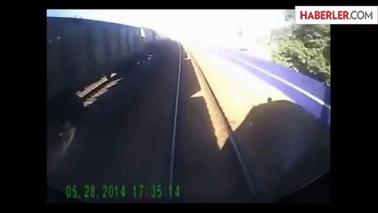 3 Öğrenci Trenin Altında Can Verdi!