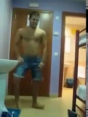 Buyrun Bir Salak Daha