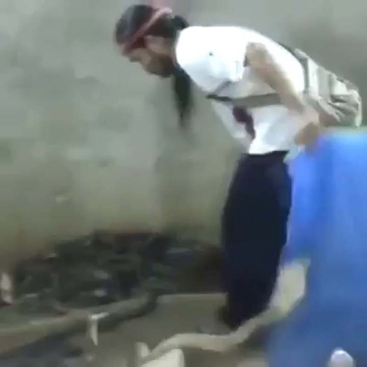 Kobra Tokatlayan Adam