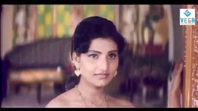 Elamai Unarchigal Romantic Scene -3