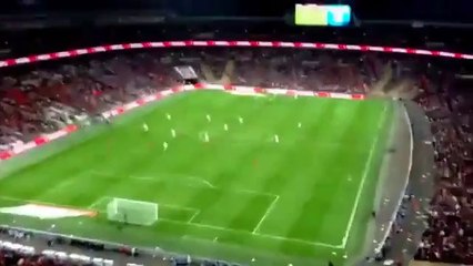Kağıt Uçakla Futbolcu Vurmak