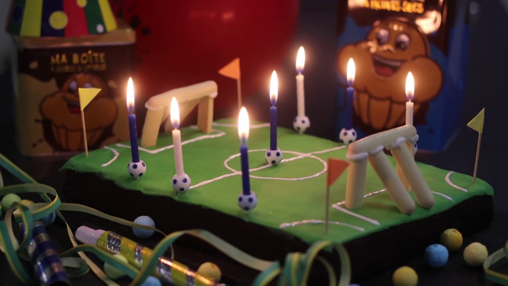 Gateau D Anniversaire Terrain De Foot Dessert Anniversaire Cuisineaz Video Dailymotion