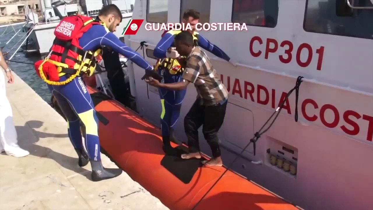 Canale di Sicilia - Quarantacinque migranti soccorsi dalla Guardia Costiera (21.06.13)