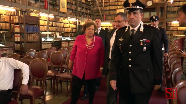 Napoli - Gli avvocati si astengono dalle udienze per una settimana (08.07.13)