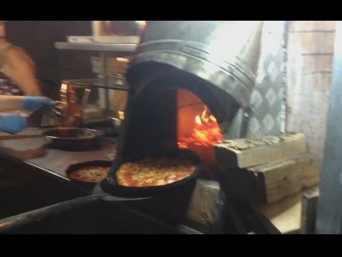 Gricignano (CE) - La pizzeria ambulante sull'ApeCar (29.08.12)