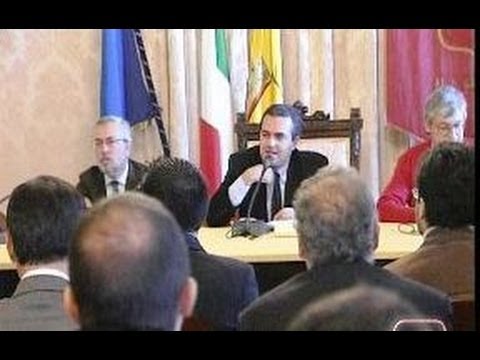 Video Napoli - Il Comune da regole alla Movida