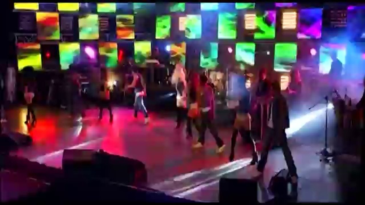 Felaket (Demet Akalın)