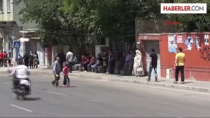 El Freni Çekilmeyen Otomobil Hareket Etti 1 Ölü, 2 Yaralı