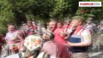 Rize'de Hes Protestosunda Jandarmanın Sert Müdahalesine Tepki 4