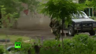 LIVE FIRE_ Raw video of pro-autonomy militia in Lugansk border base battle