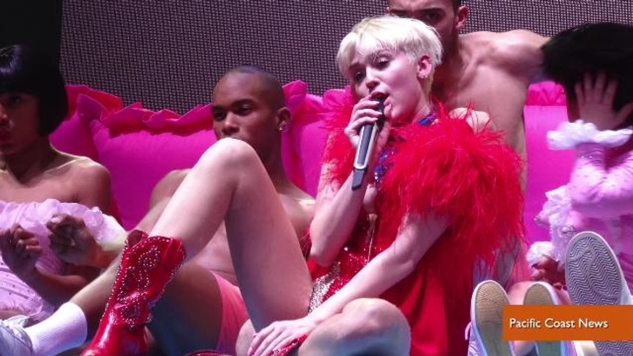 Miley Cyrus Becomes Latest Celebrity To Have Her Car Stolen