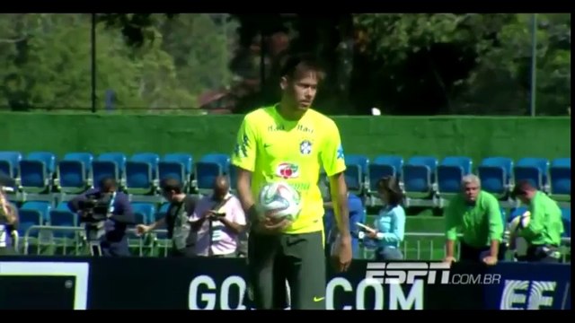 Neymar scores a penalty in a... crazy unexpected way!