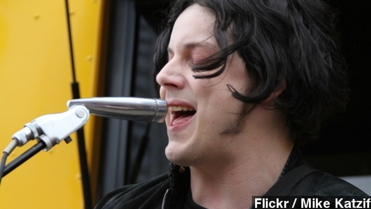 Jack White Apologizes To The Black Keys, Everyone Else