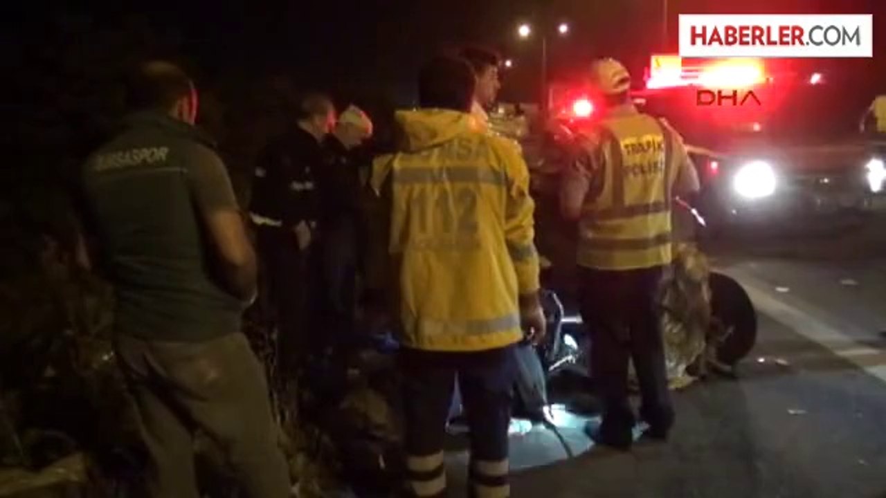 Hatalı Sollama Yapan Otomobil Kamyonete Çarptı: 1 Ölü, 3 Yaralı