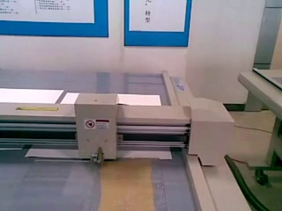 LED light signage panel V cutter groove engraving machine sales03@cutcnccam.com